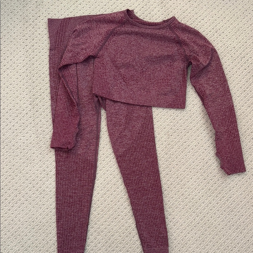 *NEVER WORN* Crop & Legging Set